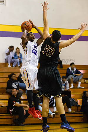 Los Angeles Trade-Tech guard Antuan Dunlap (#42)