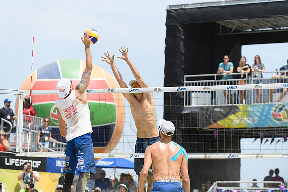 2017 FIVB World Series of Beach Volleyball (WSOBV) Long Beach (Sun)